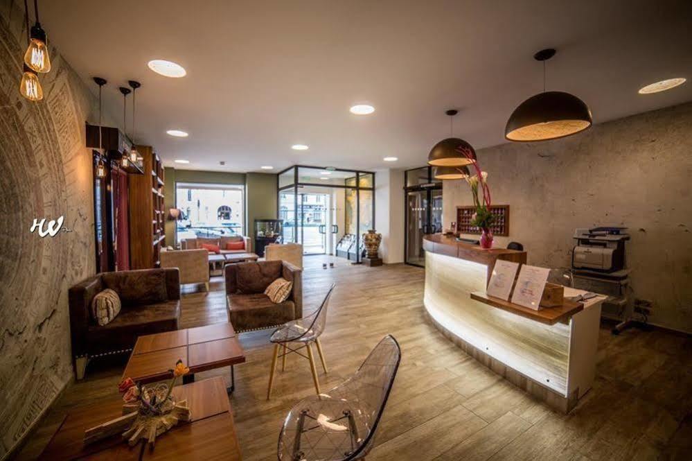 Logis Hotel des Bourbons Montluçon Buitenkant foto